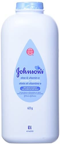 Johnson's Baby Powder with Aloe Vera, Vitamin E, and Cornstarch, 623g