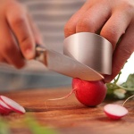 1PCS Onion Holder Slicer, 2PCS Finger Guard, Holder Slicer Vegetable For Onion, Tomato, Lemon, Meat, Onion Cutting Tool Stainless Steel Cutting Kitchen Gadgets - Image 4