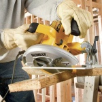 DEWALT Circular Saw, 7-1/4 inch, Pivoting with up to 57 Degree Bevel, Corded (DWE575SB) - Image 7
